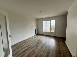  Appartement à louer 4 pièces 70 m²