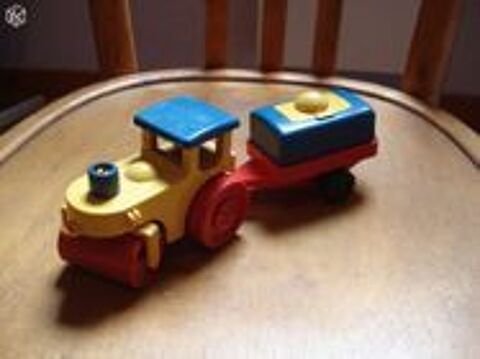 Petit camion et remorque et autres jouets 3 M�rignies (59)