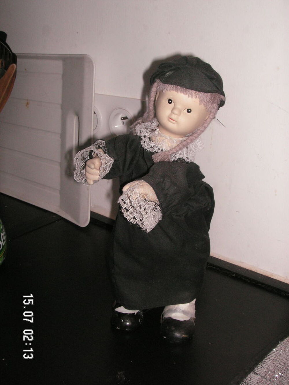 poupee Bretonne de colection en porcelaine 