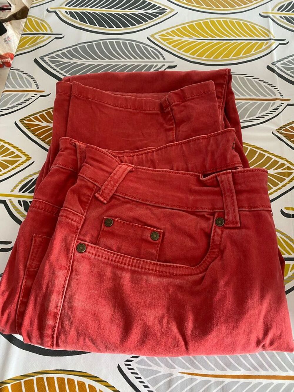 5 JEANS HOMME 
Vêtements