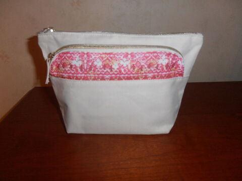 Trousse toilette beige (42) 3 Tours (37)