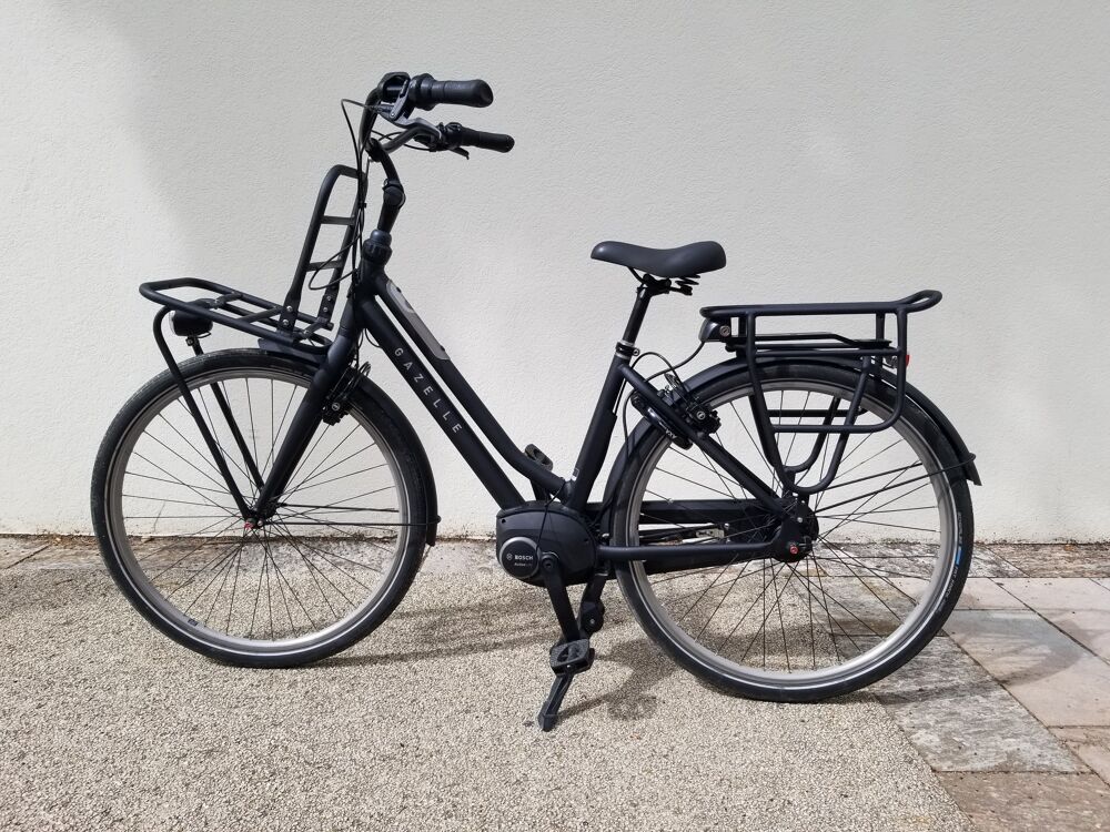 V&eacute;lo hollandais ville VAE Porteur Gazellle HeavyDuty C7HMB Vélos