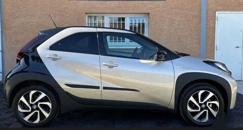 Toyota Aygo X 1.0 VVT-i 72 Design 2024 occasion Castelnau-le-Lez 34170