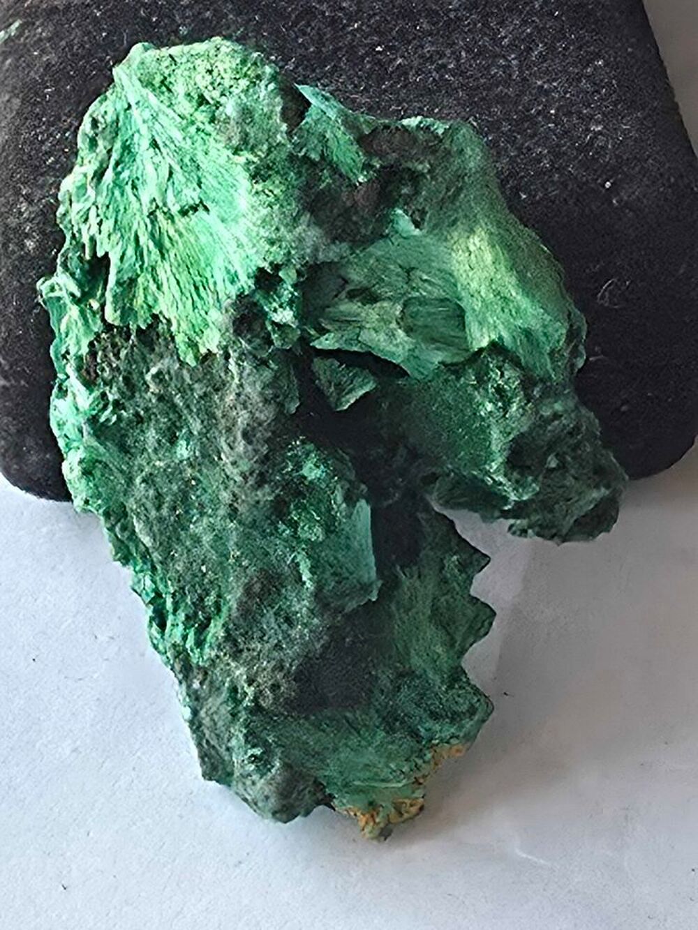 Min&eacute;ral de Collection : Malachite Fibreuse-Congo 