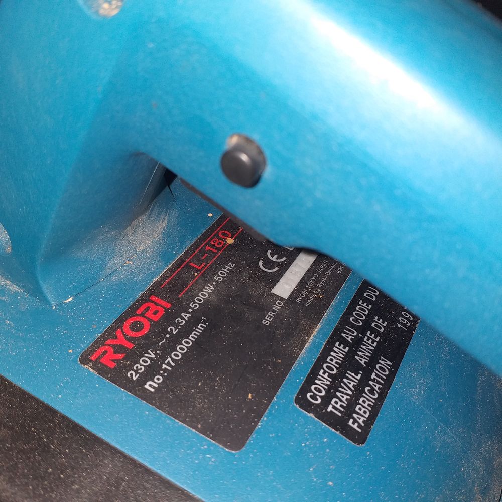 RABOT ELECTRIQUE RYOBI Bricolage
