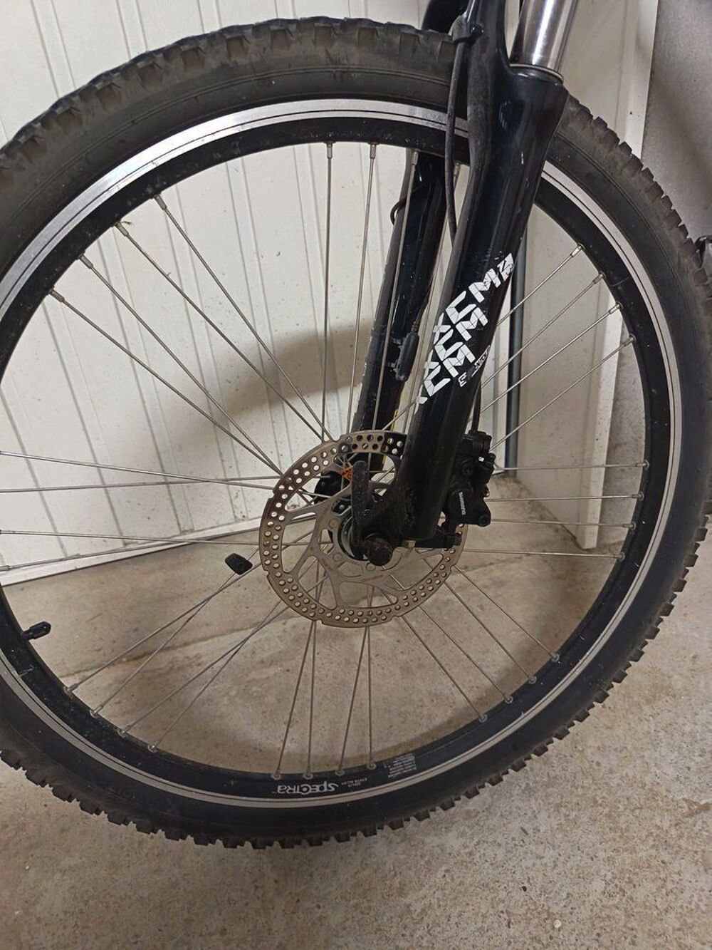 VTT Tout Suspendu Gitane Rocks. Freins hydrauliques. Taille L Vélos