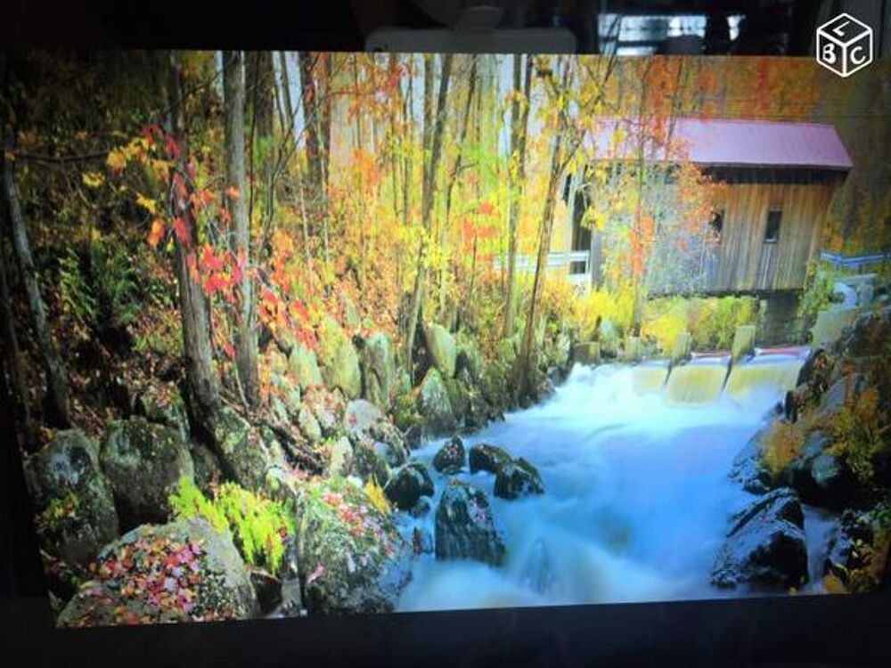 Portrait lumineux paysage avec cascade Meubles