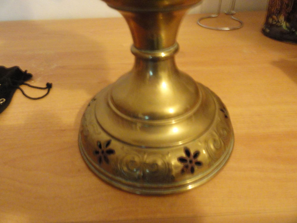v&eacute;ritable lampe &agrave; p&eacute;trole Décoration