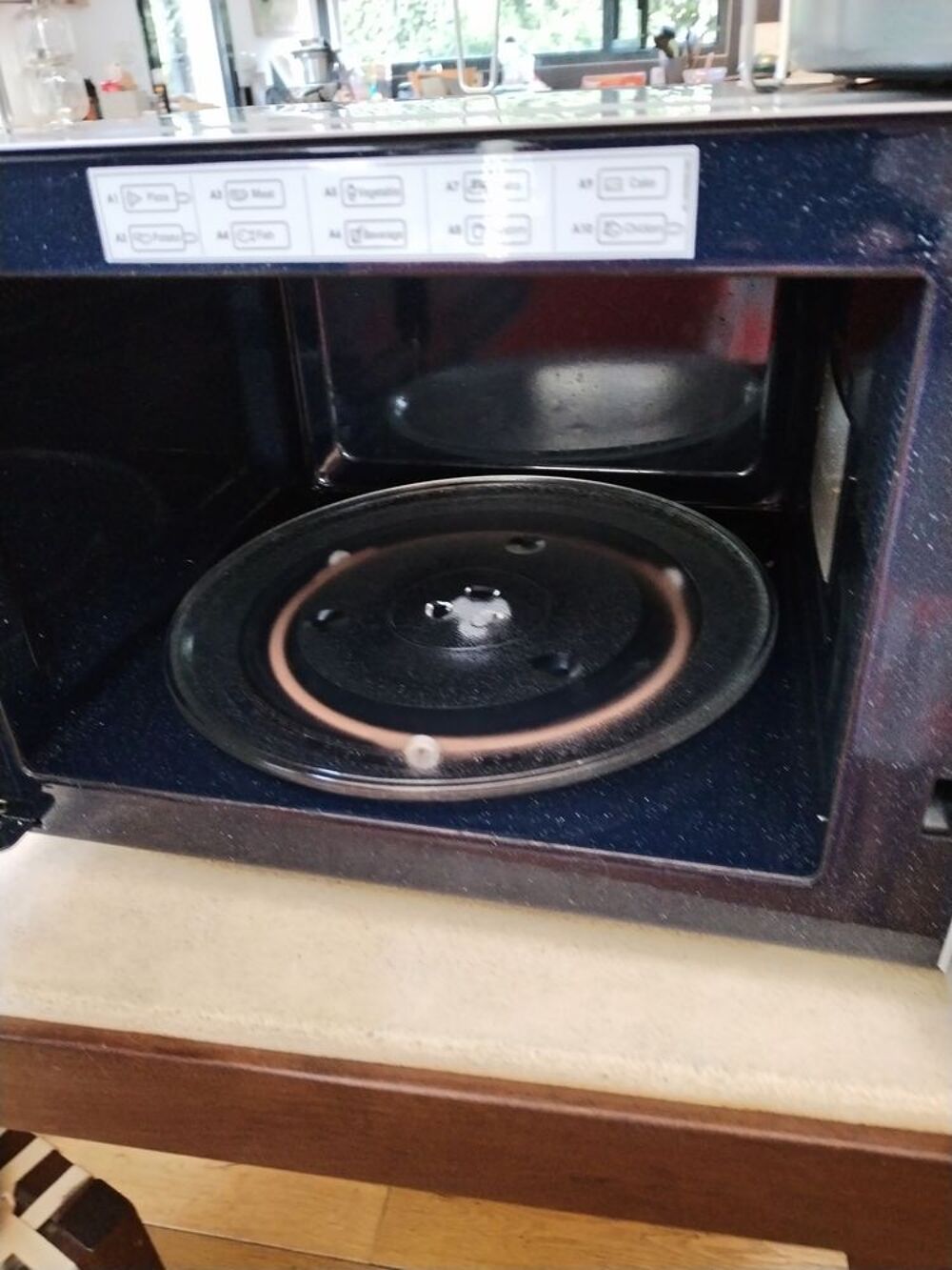 Micro onde SMEG enti&egrave;rement Electroménager