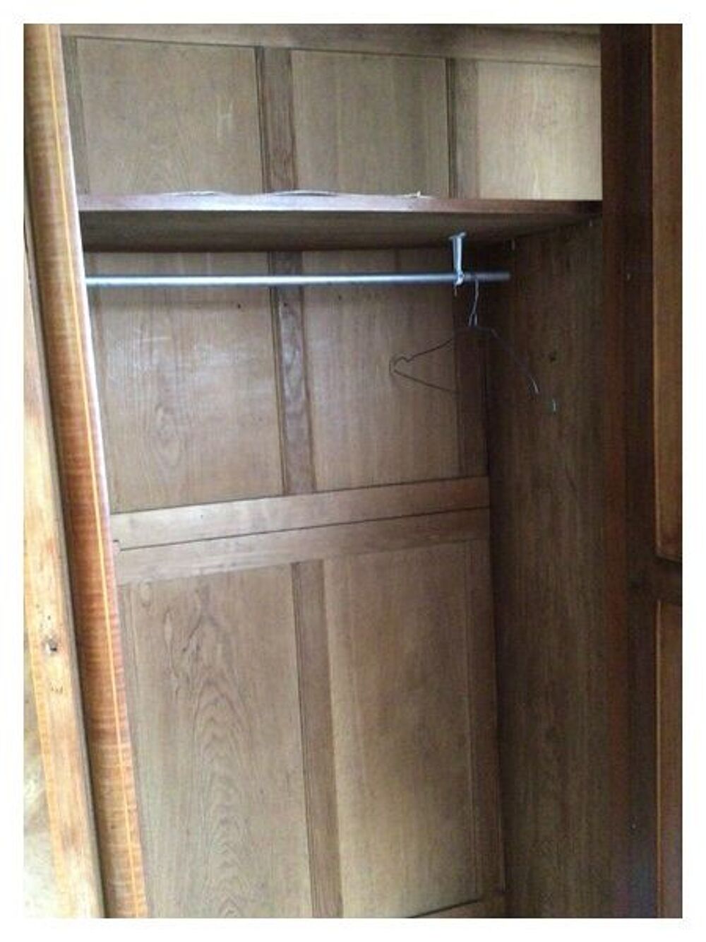 nous donnons cette armoire ann&eacute;e 30/50 Meubles