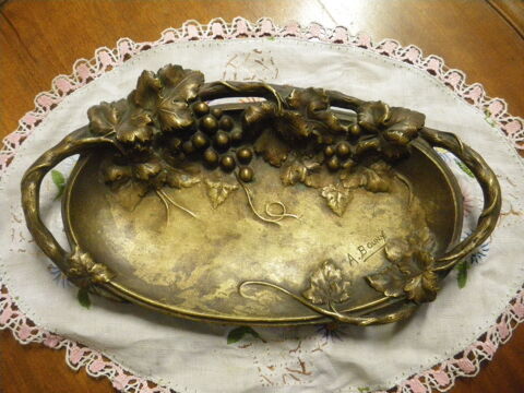 Plat, plateau en bronze ancien 199 Chteau-l'vque (24)