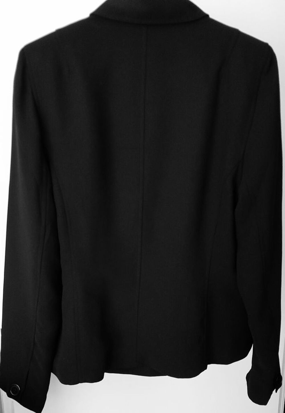 Veste noire "C&ocirc;t&eacute; Femme" Vêtements