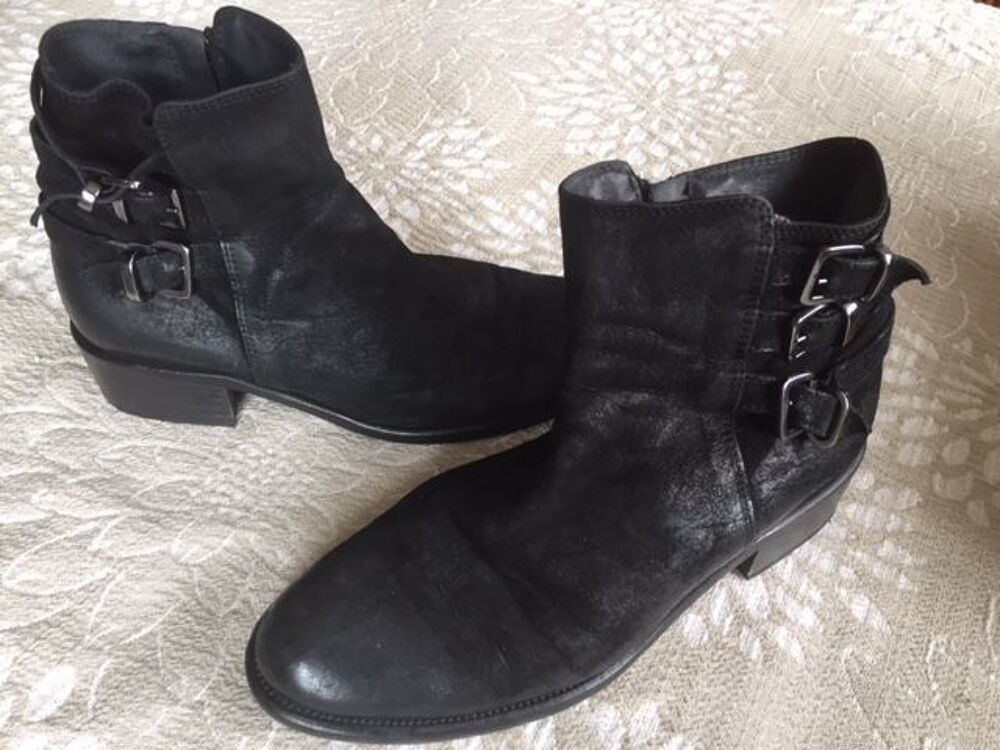 boots en cuir et croute noir Chaussures