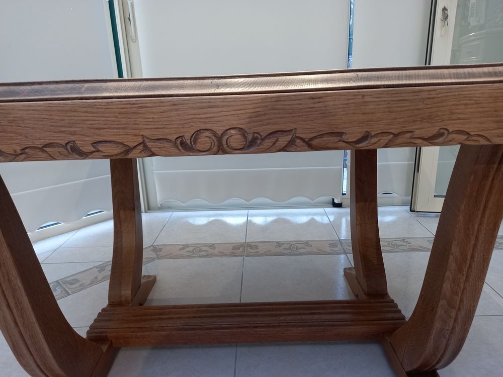 Belle table en ch&ecirc;ne Fran&ccedil;ais. Meubles