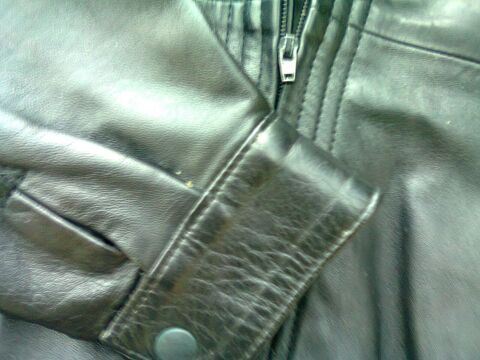 Blouson en cuir 32 Saint-tienne-des-Sorts (30)