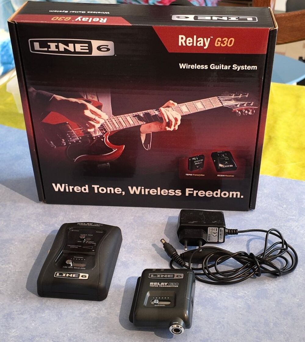 Line 6 relay G30- liaison sans fil pour guitare &eacute;lectrique Instruments de musique