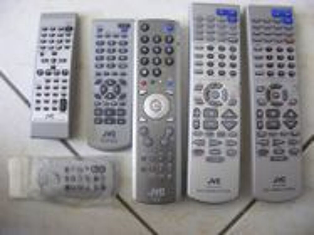 T&eacute;l&eacute;commande PTU94023B autre r&eacute;f JVC et camescope Photos/Video/TV
