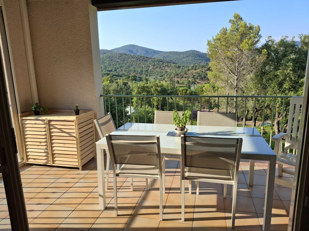 Location Appartement hiver à  Grimaud Grimaud
