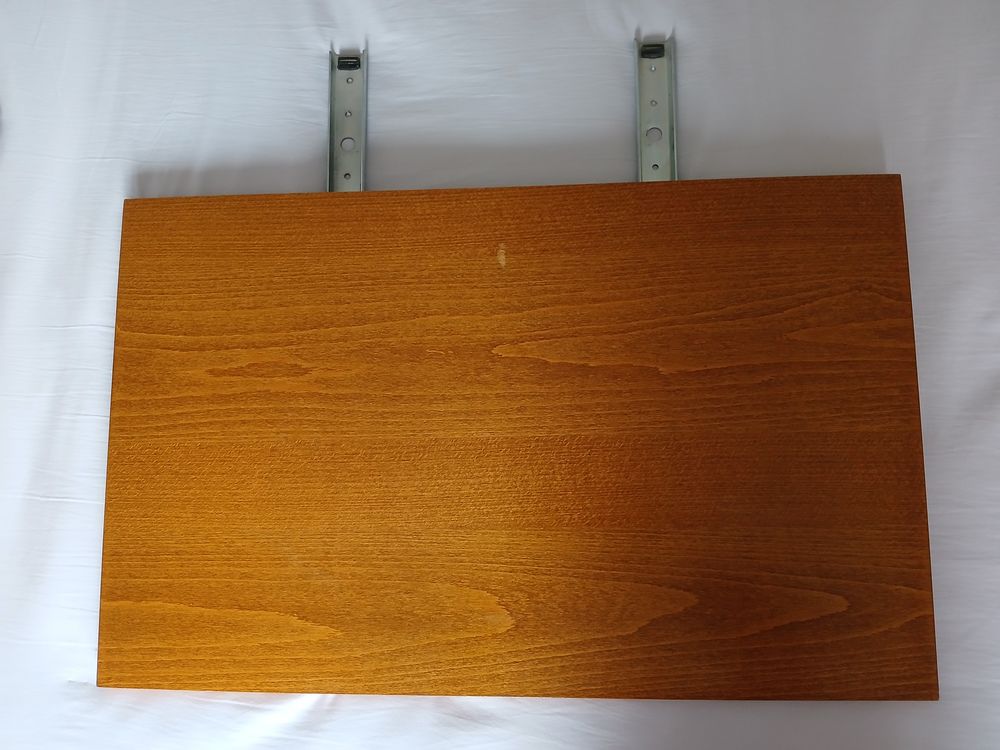PLATEAU TELE ORIENTABLE Meubles