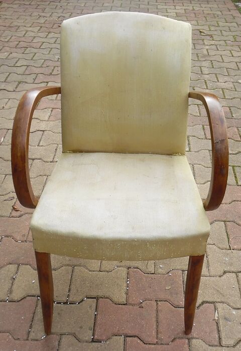 Fauteuil Stella siglé date époque années 50/60 dans son jus 120 Castries (34)