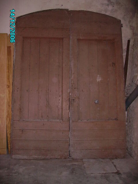 Portail ancien 500 Castelnau-de-Lvis (81)