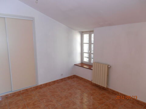  Appartement  louer 4 pices 90 m Pont-saint-esprit