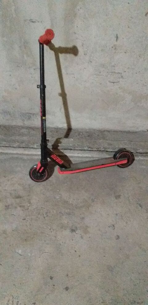 TROTINETTE 12 Nice (06)