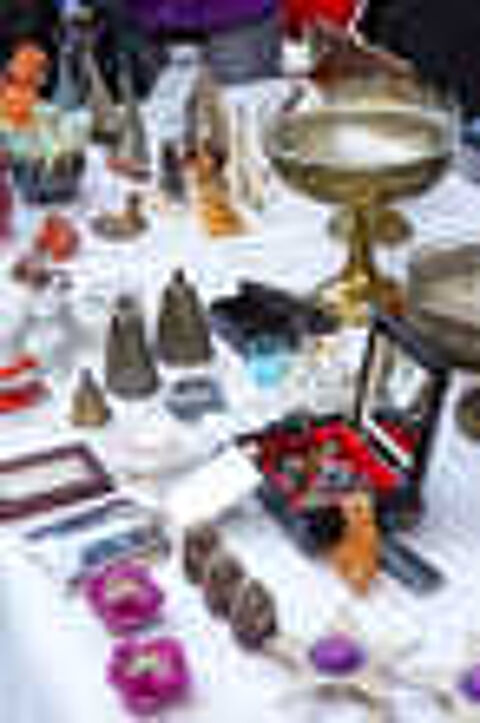 GRAND VIDE GRENIER Brocante, salon des antiquaires