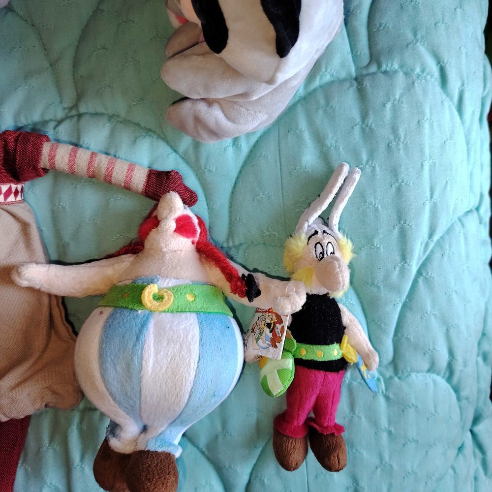 PELUCHES DIVERS Jeux / jouets