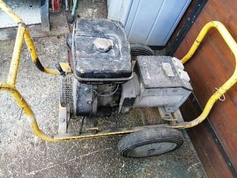  groupe lectrogne essence moteur Robin EY 28 280 Septmes-les-Vallons (13)