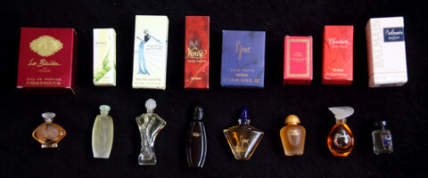 Lot de 8 flacons miniatures parfum 30 Limoges (87)