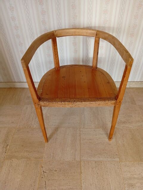 Chaise en bois 40 Saintry-sur-Seine (91)