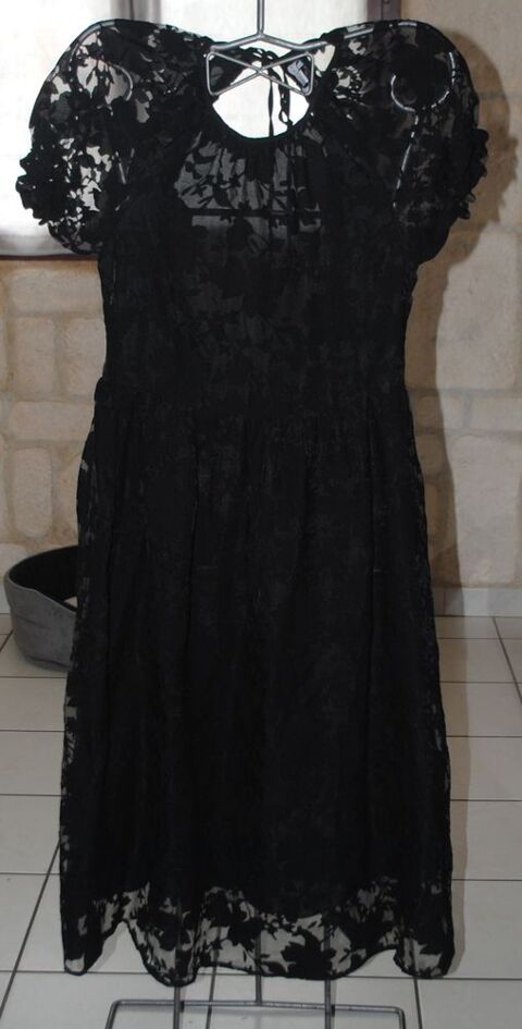 Robe Noire de Soir�e 40 Saint-Pierre-de-B�uf (42)