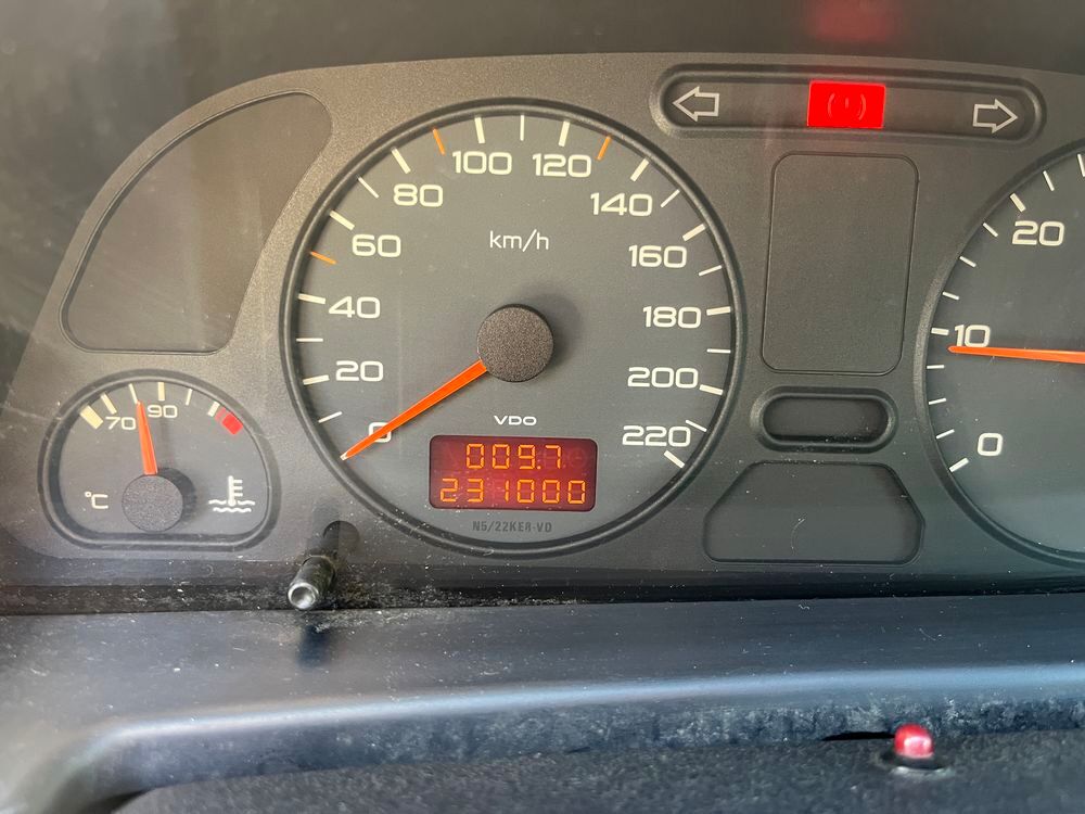 306 1.9 D Equinoxe 1999 occasion 33530 Bassens