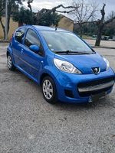 107 1.0e 12V 68ch BLUE LION Trendy 2009 occasion 30140 Anduze