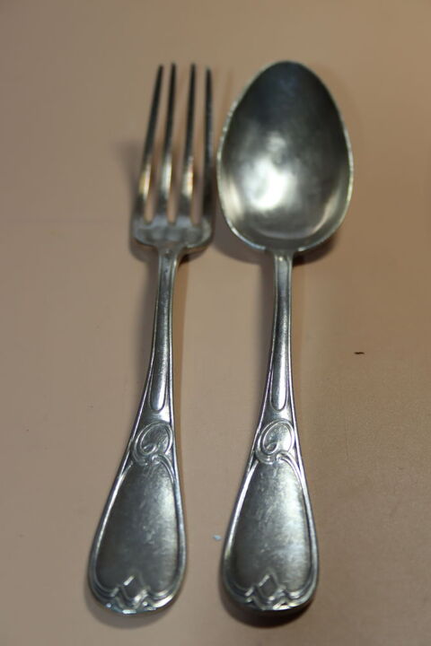 Fourchette & cuillère argent
20 Liévin (62)