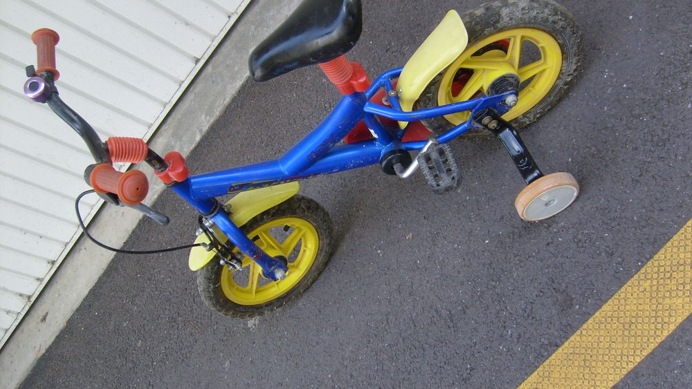 v&eacute;lo SKYJUMP BOY Vélos