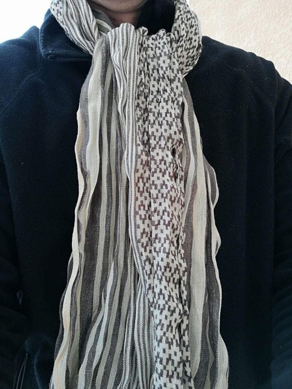 Grande &eacute;charpe indienne motif sheich beige et marron Vêtements
