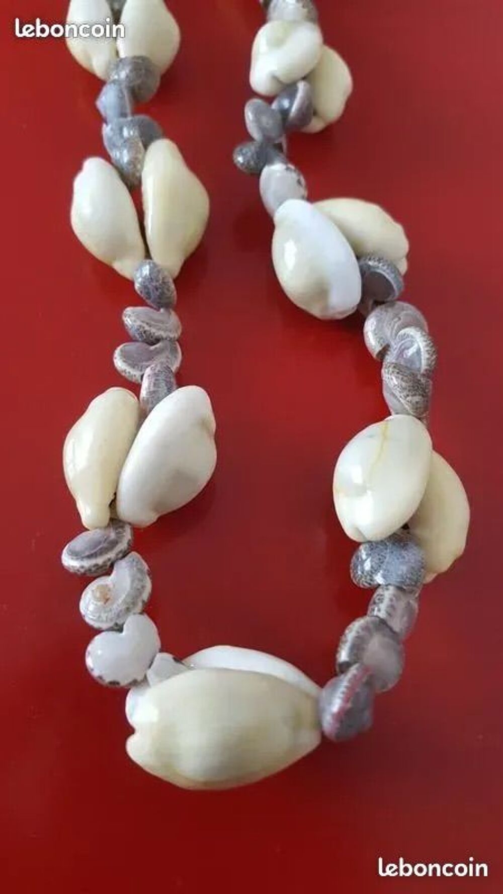 V&eacute;ritable collier venant de tahitien en coquillages Bijoux et montres