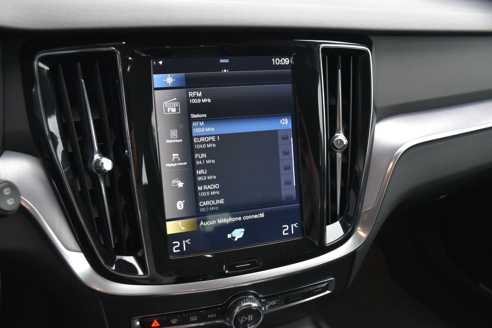 V60 D3 AdBlue 150 ch Geartronic 8 Momentum 2019 occasion 56300 Pontivy