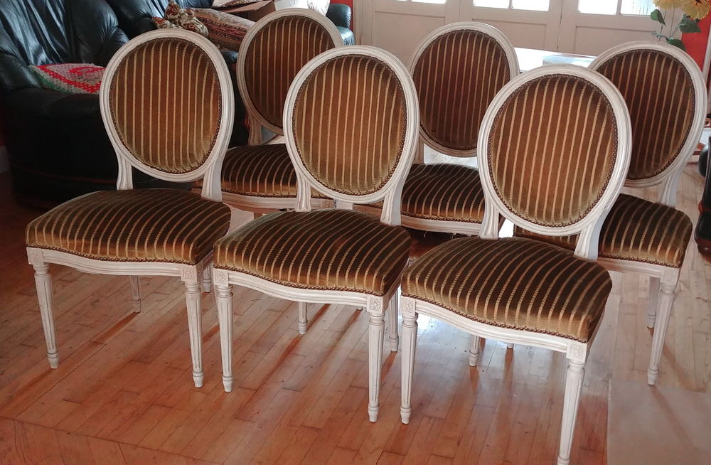 Chaises M&eacute;daillon de Style Louis XVI Meubles
