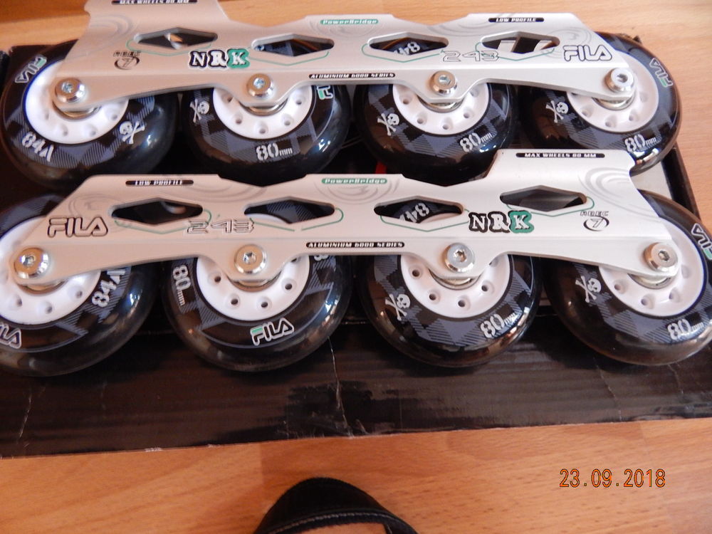 rollers RNK taille 41
Sports