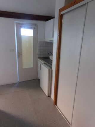  Appartement à louer 1 pièce 18 m²