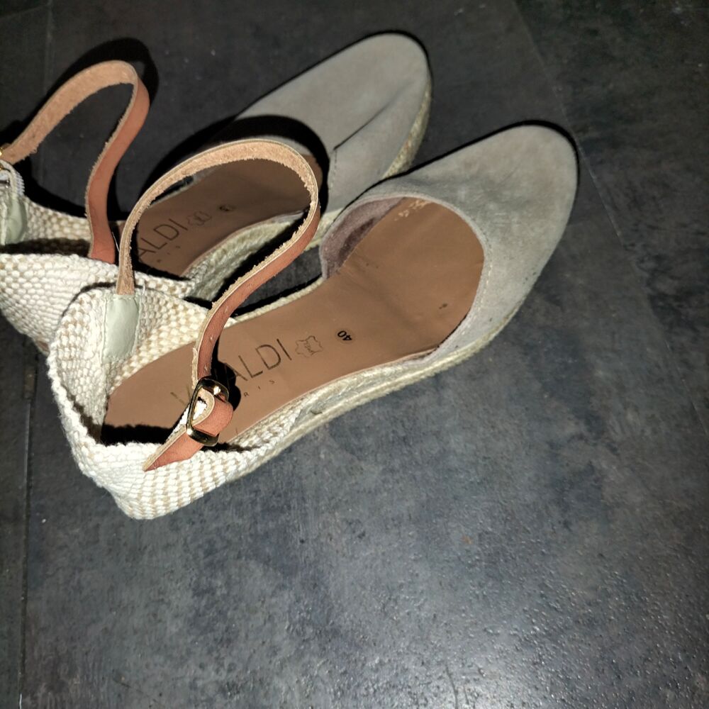 Sandales compens&eacute;es cuir Vivaldi pointure 40 quasi neuf Chaussures