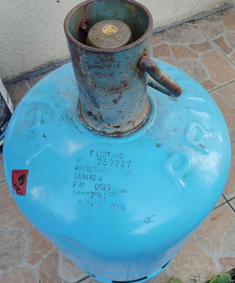 Bouteille vide de gaz (consign&eacute;e 35€) Bricolage