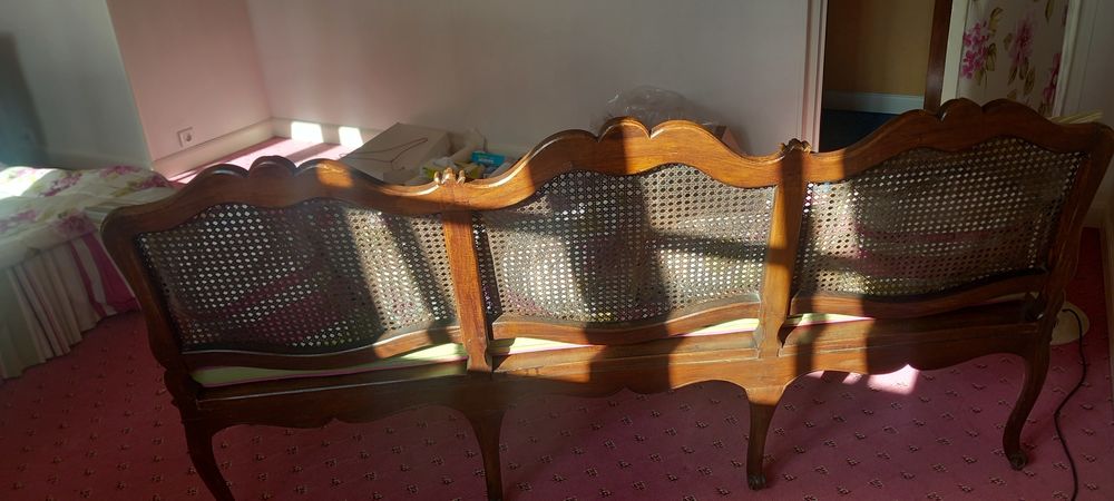 CHAMBRE A COUCHER Meubles