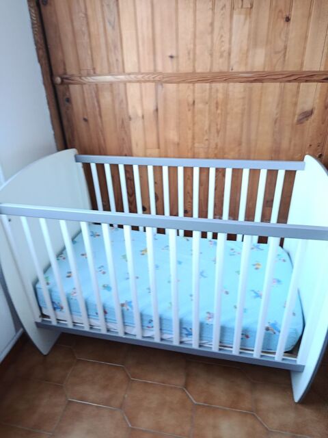 LIT ENFANT A BARREAUX 80 Latour-Bas-Elne (66)