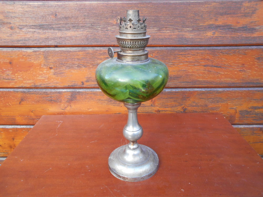 LAMPE A P&Eacute;TROLE ancienne Décoration