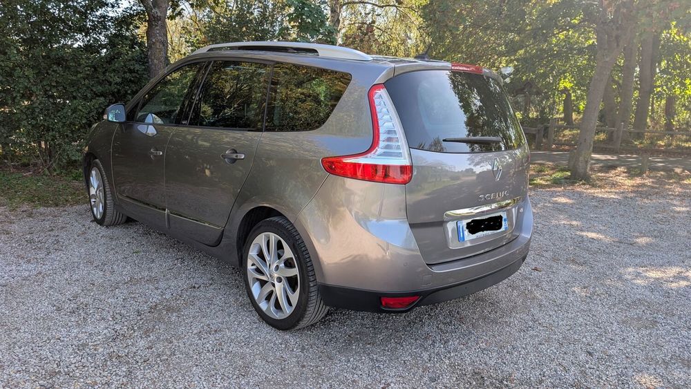 Grand Sc&eacute;nic III Grand Sc&eacute;nic dCi 130 Energy FAP eco2 Initiale 7 pl 2014 occasion 62440 Harnes