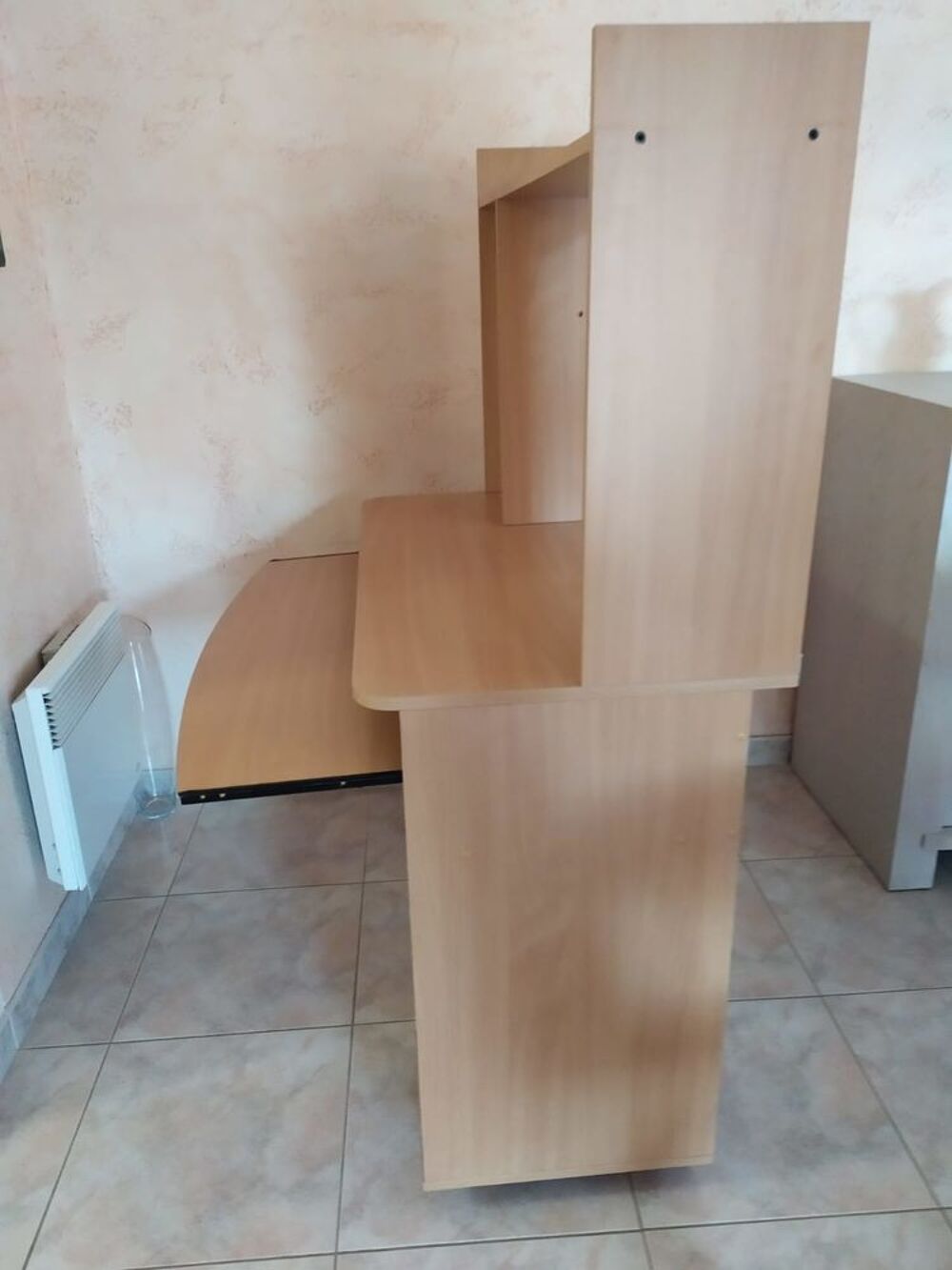 Bureau en aglo stratifi&eacute; fa&ccedil;on bois 
Meubles